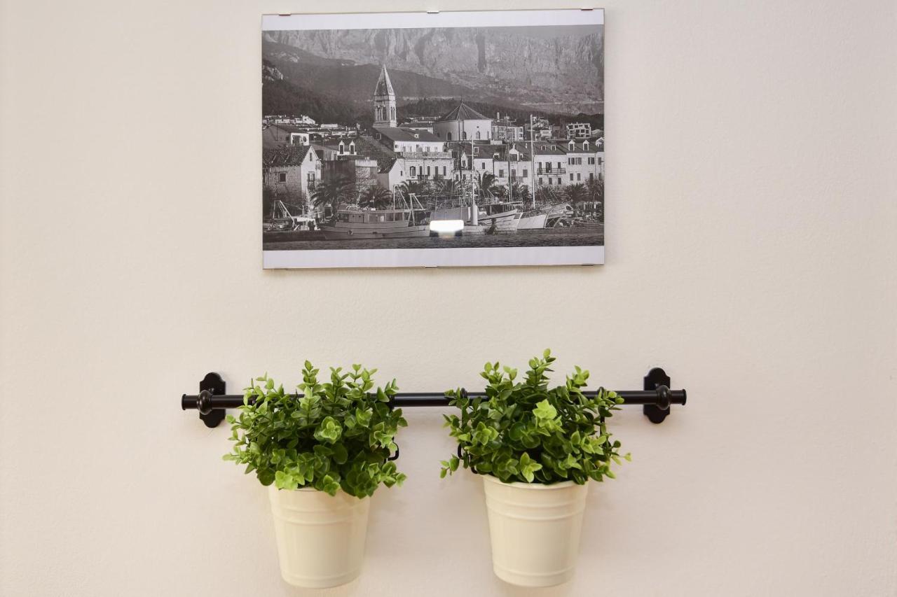 Heart Of Makarska Apartment Exterior photo